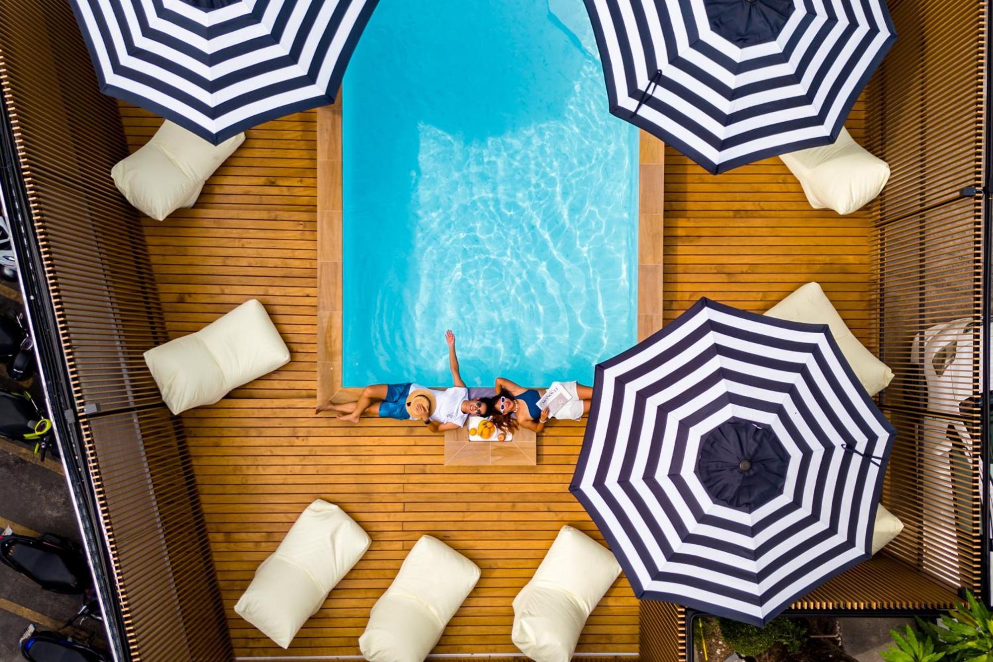 The Tint At Phuket Town - Sha Plus Bagian luar foto
